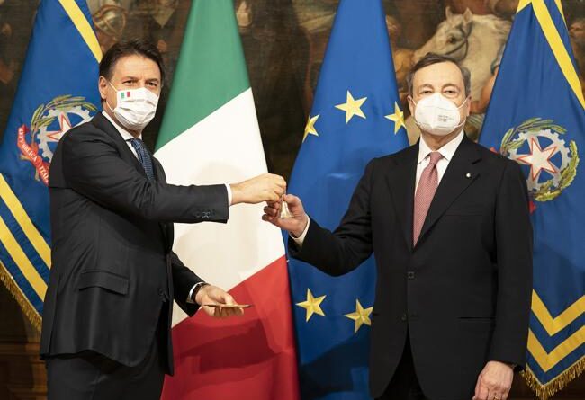 Giuseppe Conte, Mario Draghi, foto Governo.it licenza CC-BY-NC-SA 3.0 IT