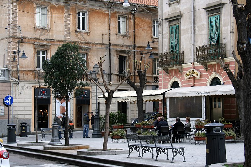 Olbia, Piazza Regina Margherita, foto © Superbass / CC-BY-SA-3.0