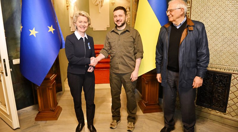 Ursula von der Leyen, Josep Borrell, Volodymyr Zelensky, foto Christophe Licoppe, European Union, 2022 Copyright Source: EC - Audiovisual Service