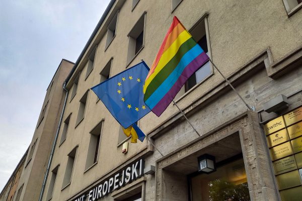 Bandiera LGBTIQI+ , European Union 2022 - Source : EP