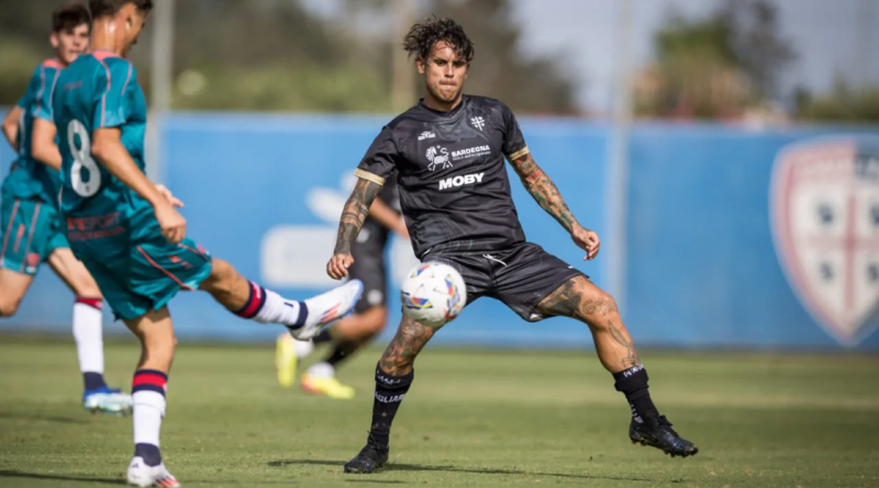 Viola, foto Cagliari Calcio/Valerio Spano