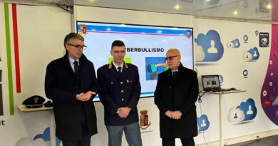 Un momento dell'iniziativa che oggi ha fatto tappa in piazza dell'Unità d'Italia a Trieste.